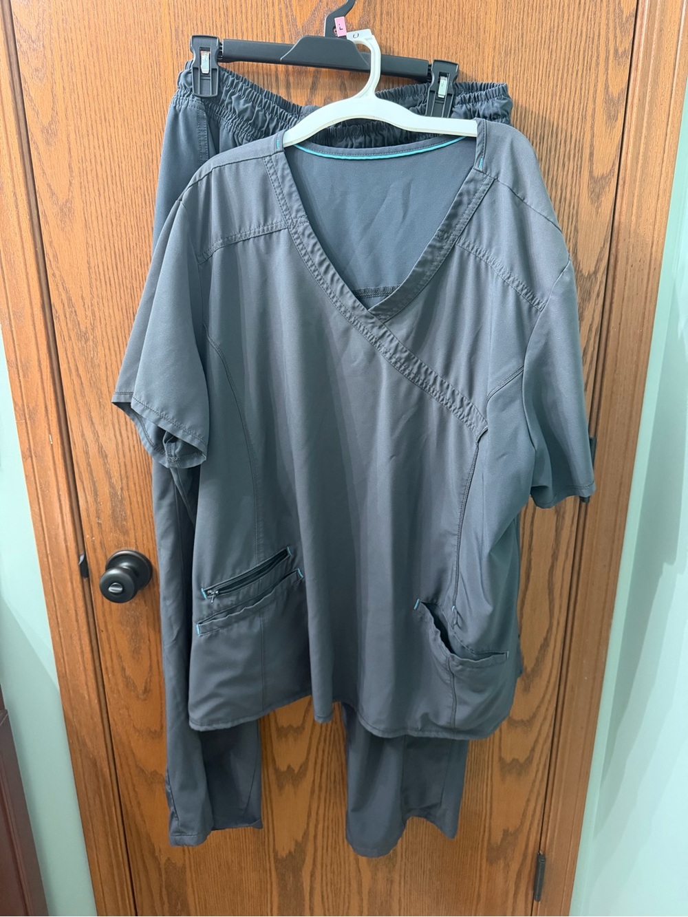 Scrubstar Women's V-Neck Scrub Set - Charcoal Gray 3XL